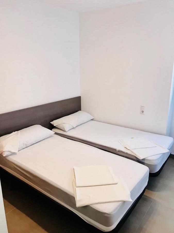 Apartamentos Deluxe Benicasim 贝尼卡西姆 外观 照片