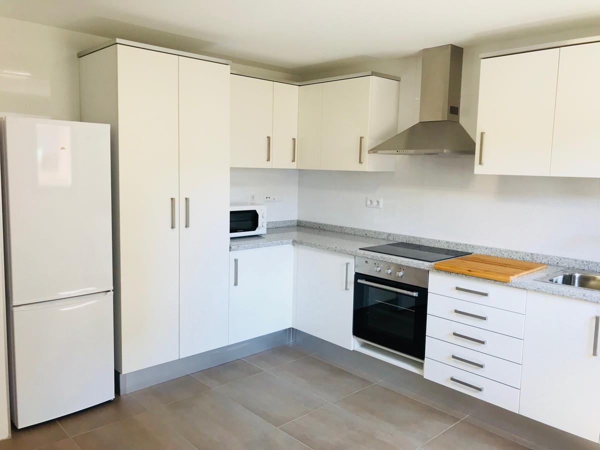 Apartamentos Deluxe Benicasim 贝尼卡西姆 外观 照片